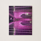 Brooklyn-Brücken-Lit lila Puzzle (Vertikal)