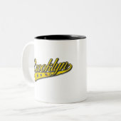 Brooklyn Logo Gold Embossed Zweifarbige Tasse (Vorderseite Links)