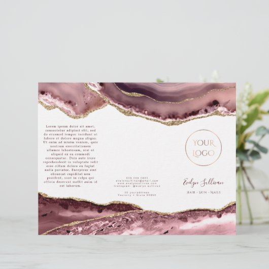 Broschüre über staubige Rose (Stehend Vorderseite)