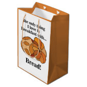 Brot Frühstück Lustig Mittlere Geschenktüte (Rückseite Schrägansicht)