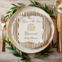 Brötchen im Ofen backende Babyparty mit Monogramm