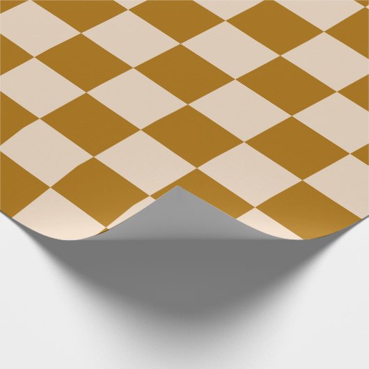 Brown and beige checkerboard pattern geschenkpapier (Ecke)