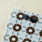 Brown and white flowers geometric patterned strandtuch (Beispiel)