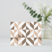 Brown Beige Geometric Cube Pattern Postkarte (Stehend Vorderseite)
