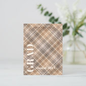 Brown Beige Tartan Karierter Abschluss Ankündigung Postkarte (Stehend Vorderseite)
