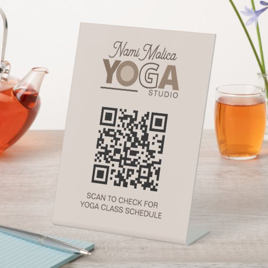 Brown Beige Yoga Studio Class Schedule QR Code Sockelschild (In Situ)