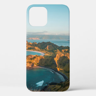 BROWN BERG AM WASSERKÖRPER WÄHREND DES TAGES Case-Mate iPhone HÜLLE