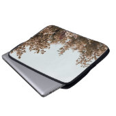 BROWN BLÄTTER AUF BROWN BAUM LAPTOPSCHUTZHÜLLE (Vorne Knopf)