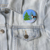 Brown Boston Terrier im Weihnachtswald Button (Beispiel)