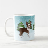 Brown Boston Terrier in einem Winterwald & Name Kaffeetasse (Links)
