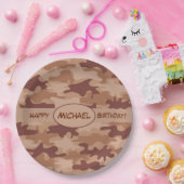 Brown Camouflage Happy Birthday Name Personalisier Pappteller (Party)