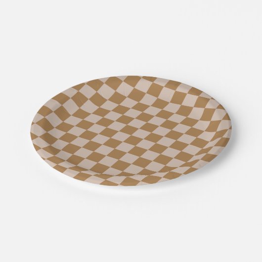 Brown Checkerboard Pappteller (Schrägansicht)
