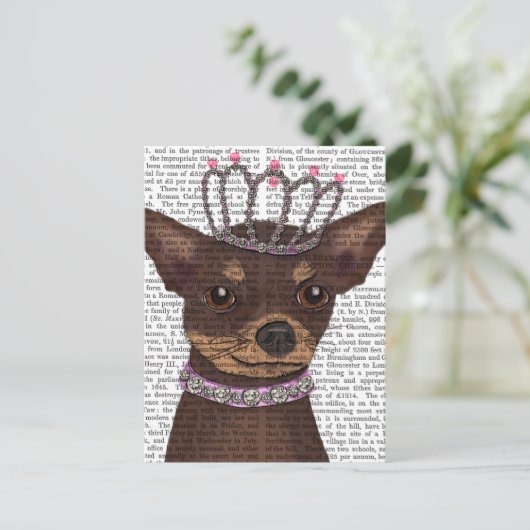 Brown Chihuahua und Tiara Postkarte (Stehend Vorderseite)