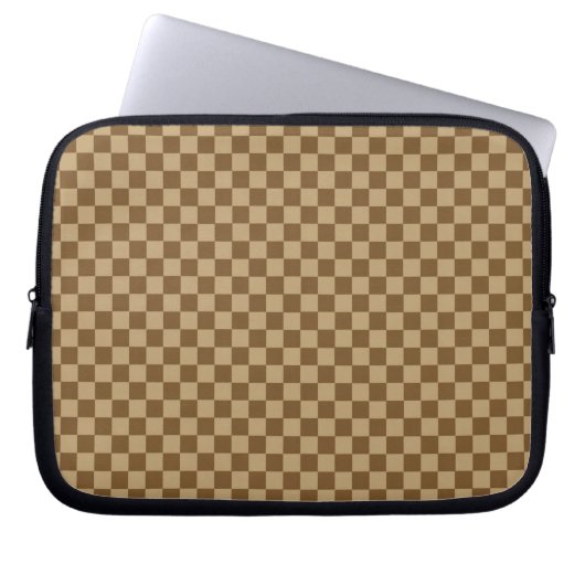 Brown Classic Checkerboard von Shirley Taylor Laptopschutzhülle (Vorderseite)