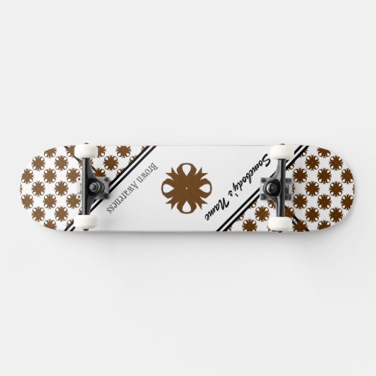 Brown Clover Ribbon von Kenneth Yoncich Skateboard (Horizontal)