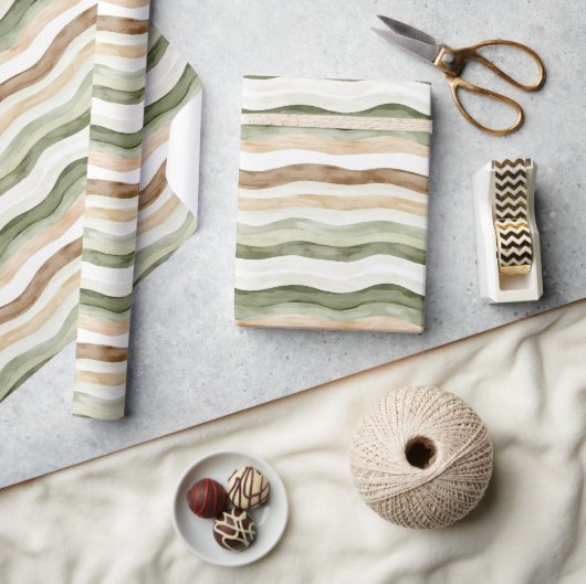 Brown Cream Green Stripes Geschenkpapier (Kunsthandwerk)