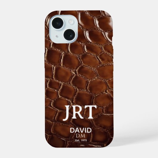 Brown Crocodile Leather Monogram iPhone 15 Hülle (Rückseite)