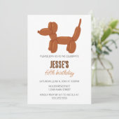 Brown Dog Balloon Animal Birthday Party Einladung (Stehend Vorderseite)