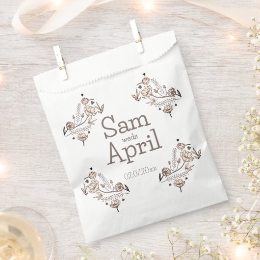 Brown Floral Wedding Theme Geschenktütchen (Ausgeschnitten)