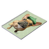 Brown French Bulldog mit Green Hat Notizblock (Linke Seite)
