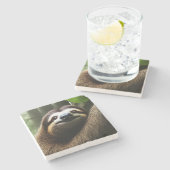 Brown Fuzzy Sloth, Stone Untersetzer (Seitenansicht)
