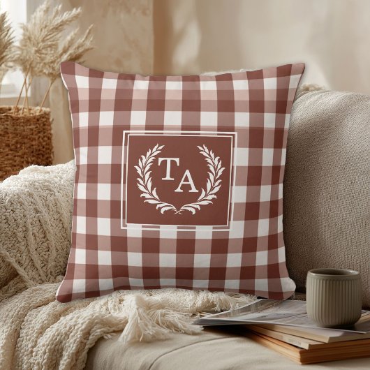 Brown Gingham Monogram Wappen Kissen