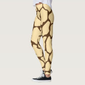 Brown Giraffe Pattern – Minimal Animal Print Leggings (Links)