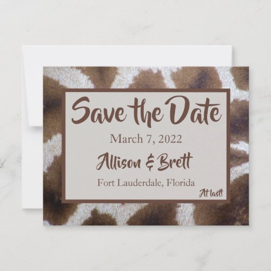 Brown Giraffe Save the Date Card (Vorderseite)