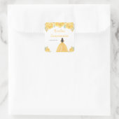 Brown Hair Princess Gold Floral Quinceanera Quadratischer Aufkleber (Tasche)