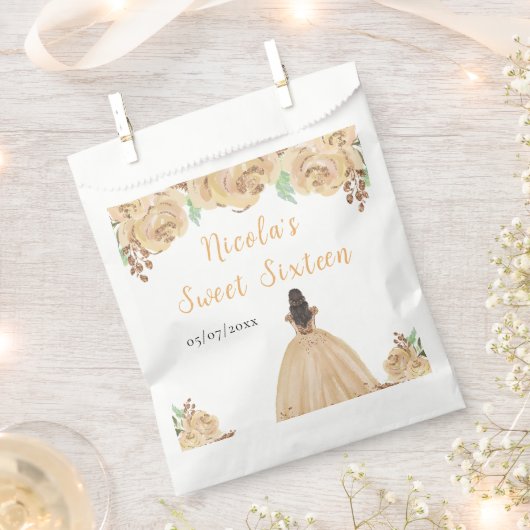 Brown Hair Princess Peach Floral Sweet Sixteen Geschenktütchen (Ausgeschnitten)