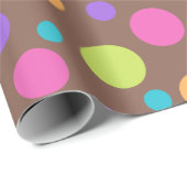 Brown Happy Birthday Polka Dots Geschenkpapier (Rolleneckpunkt)