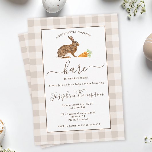 Brown Hare On Beige Gingham Easter Baby Shower Einladung
