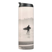 BROWN HOLZDOCK IN VORDEREM WASSERKÖRPER THERMOSBECHER (Nach rechts gedreht)