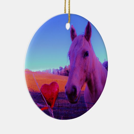 Brown Horse and Red Heart Keramikornament (Rechts)