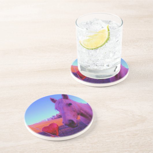 Brown Horse and Red Heart Untersetzer (Seite)