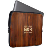 Brown Mahogany Wood Wedding Monogram Laptopschutzhülle (Vorne Rechts)