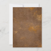 Brown Maroon Sepia erschüttert Grungy Gold Geburts Einladung (Rückseite)