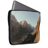 BROWN MOUNTAINS LAPTOPSCHUTZHÜLLE (Vorne Rechts)