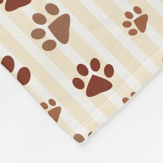 Brown n’ Tan Dog Paws Fleece Blanket (Ecke)