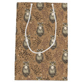Brown Owl Illustriert Woodland Muster Mittlere Geschenktüte (Rückseite)