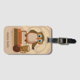 Brown Owl on Books Luggage Tag Gepäckanhänger