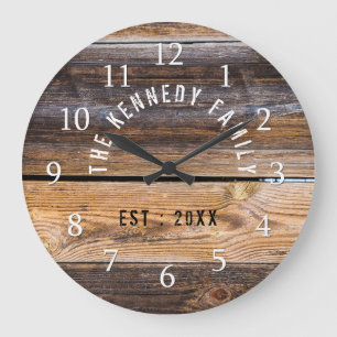Brown Pallet Wood Farmhouse Familienname   Große Wanduhr