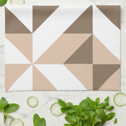 Brown Patchwork Geometric Deko Cube Pattern Geschirrtuch (Gefaltet)