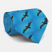 Brown-Pelikan im Flug Krawatte (Gerollt)