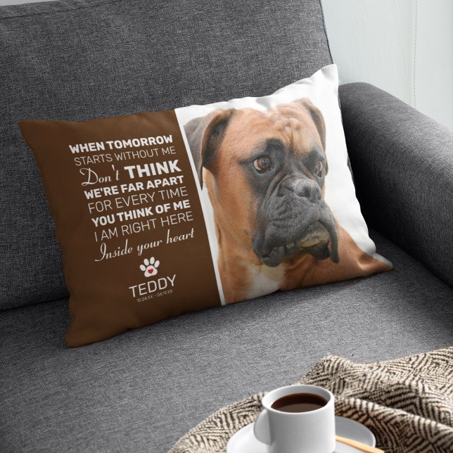 Brown Pet Memorial | Hund halten Dekokissen (Von Creator hochgeladen)