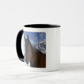 Brown-Pferd im Winter Tasse (Vorderseite Links)