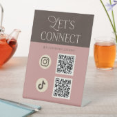 Brown Pink Let's Connect Social Media Sockelschild (In Situ)