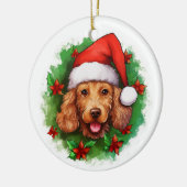 Brown Poodle Weihnachtskranz Keramik Ornament (Links)