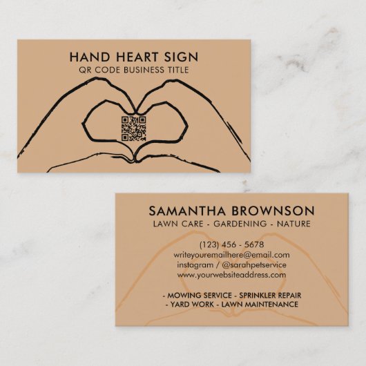 Brown QR Code Handherz Liebe Moderne Visitenkarte (Vorne/Hinten)