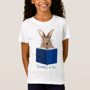 Brown Rabbit beim Lesen eines Buches T - Shirt